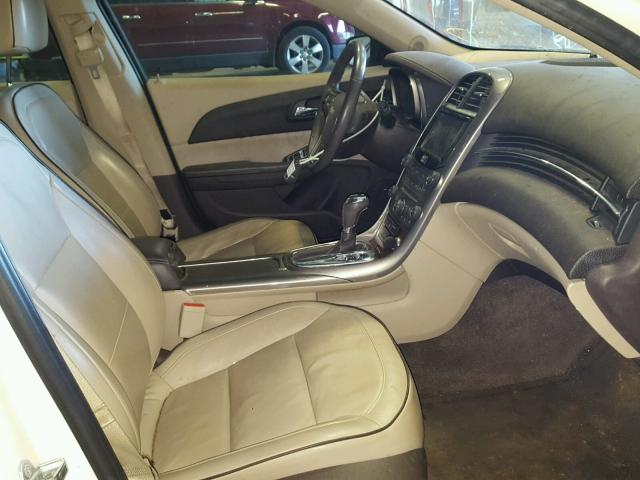 1G11H5SA5DF139388 - 2013 CHEVROLET MALIBU LTZ 白色 照片 5