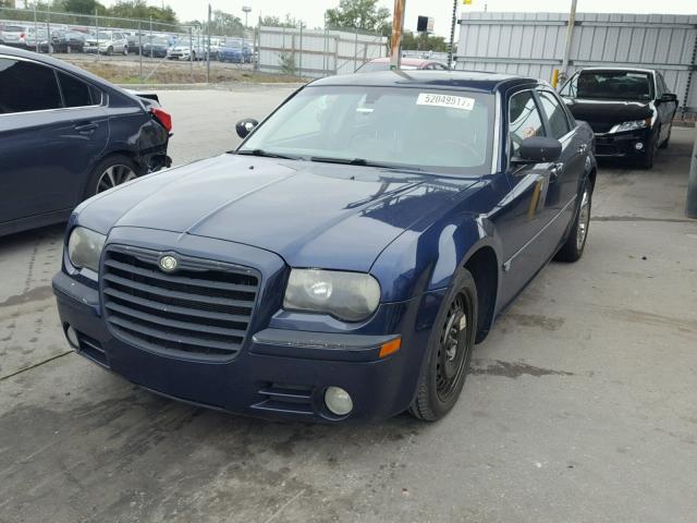 2C3AA63HX5H635644 - 2005 CHRYSLER 300C BLUE photo 2