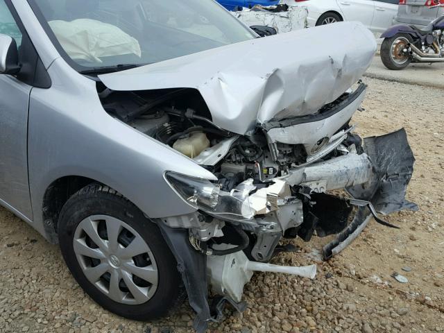 5YFBU4EE3DP107807 - 2013 TOYOTA COROLLA BA SILVER photo 9