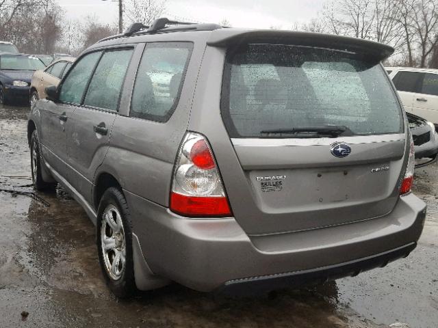 JF1SG636X6H758760 - 2006 SUBARU FORESTER 2 GRAY photo 3