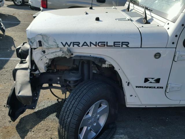 1J4FA24139L790907 - 2009 JEEP WRANGLER X WHITE photo 9