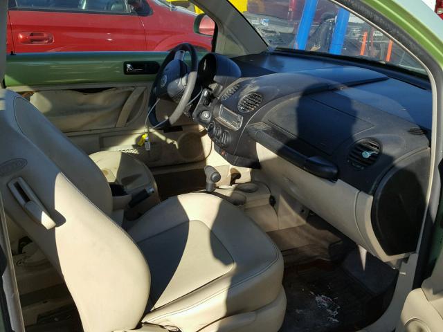 3VWCA21C7YM451236 - 2000 VOLKSWAGEN NEW BEETLE მწვანე ფოტო 5