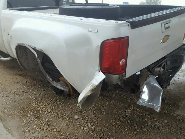 1GCJC336X7F567353 - 2007 CHEVROLET SILVERADO WHITE photo 9