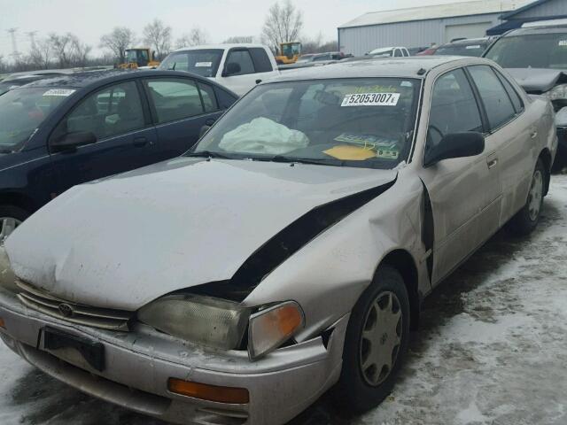 4T1BG12K0TU782169 - 1996 TOYOTA CAMRY DX BEIGE photo 2