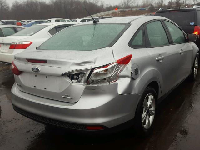 1FADP3F2XDL287980 - 2013 FORD FOCUS SE SILVER photo 4