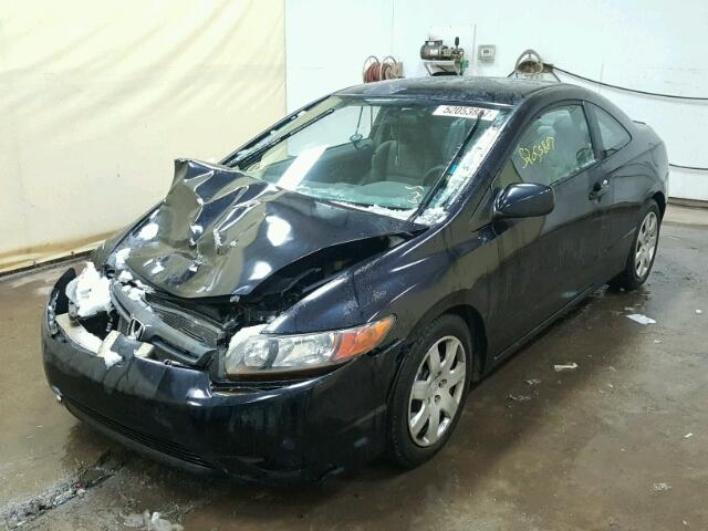 2HGFG12638H550945 - 2008 HONDA CIVIC LX BLACK photo 2