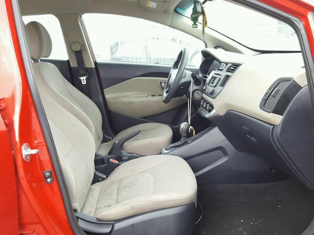 KNADM4A36F6437705 - 2015 KIA RIO LX Կարմիր լուսանկար 5