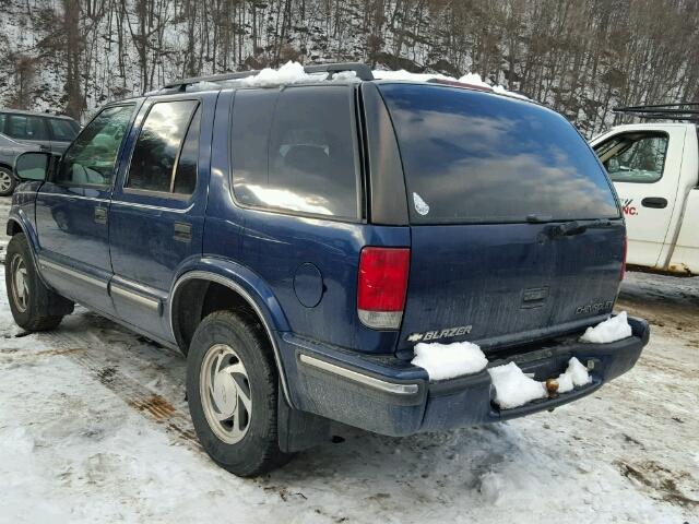 1GNDT13WXX2203448 - 1999 CHEVROLET BLAZER BLUE photo 3