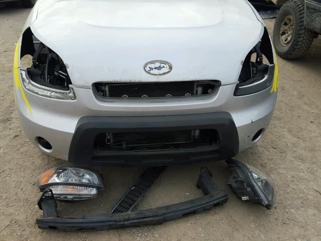 KNDJT2A26B7718654 - 2011 KIA SOUL + SILVER photo 9