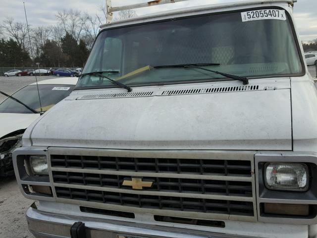 1GCEG25K8SF243045 - 1995 CHEVROLET G20 WHITE photo 7