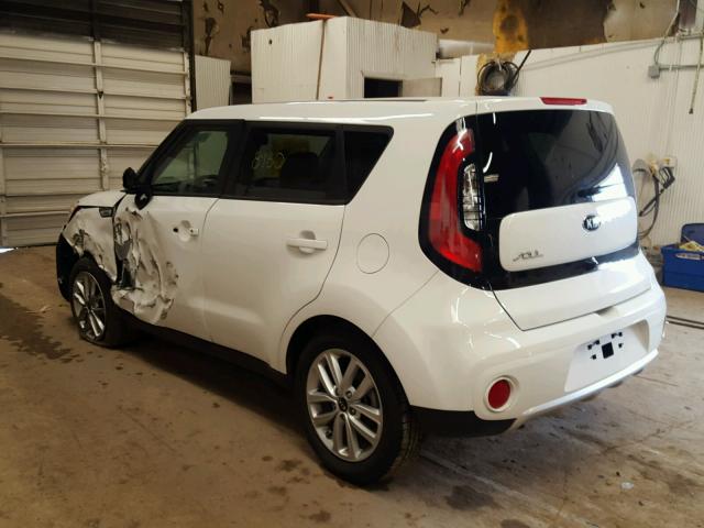 KNDJP3A54J7893102 - 2018 KIA SOUL + WHITE photo 3