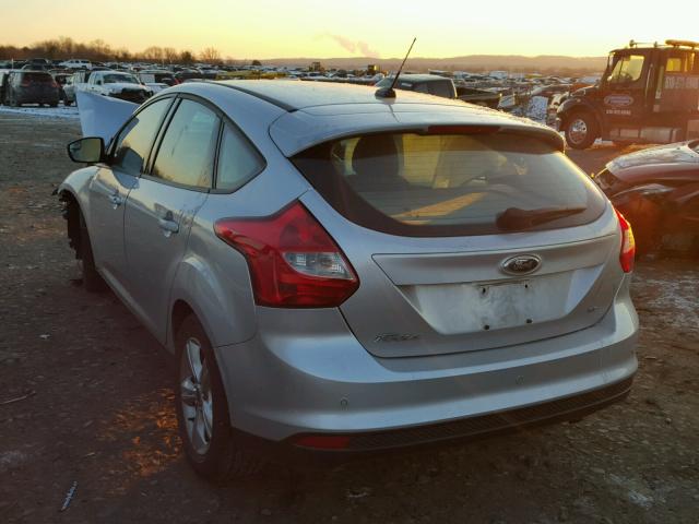 1FADP3K24DL111383 - 2013 FORD FOCUS SE SILVER photo 3