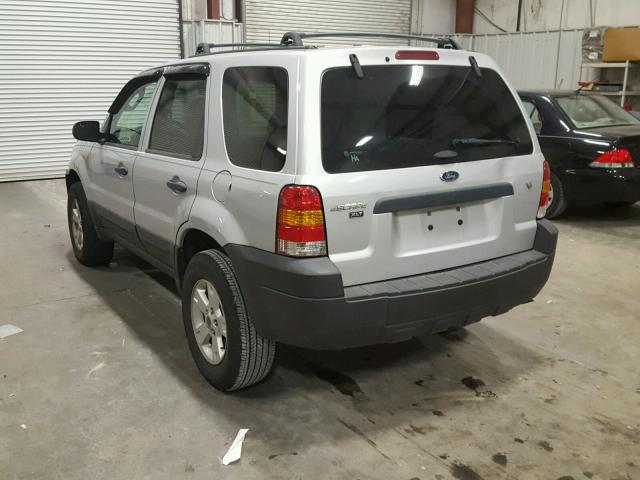 1FMYU93156KC49712 - 2006 FORD ESCAPE XLT SILVER photo 3