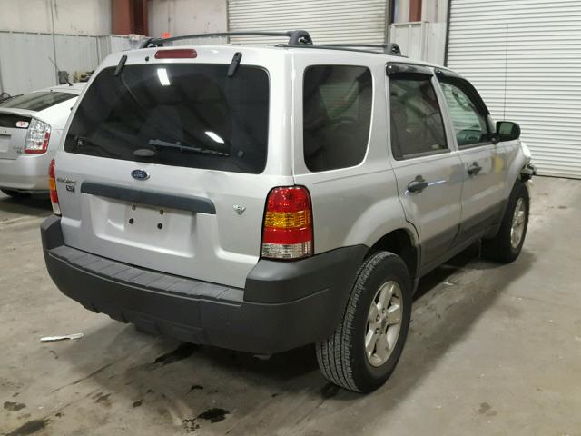 1FMYU93156KC49712 - 2006 FORD ESCAPE XLT SILVER photo 4