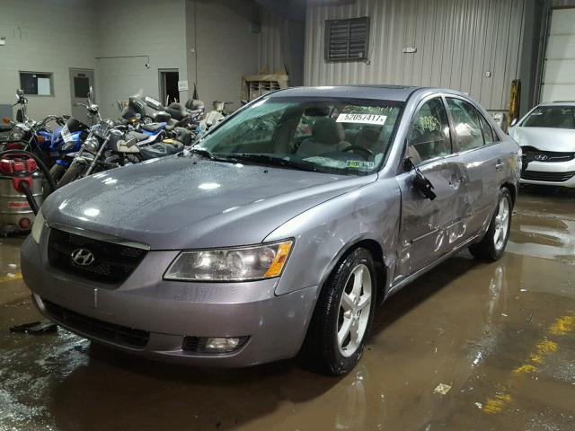 5NPEU46F17H286242 - 2007 HYUNDAI SONATA SE GRAY photo 2