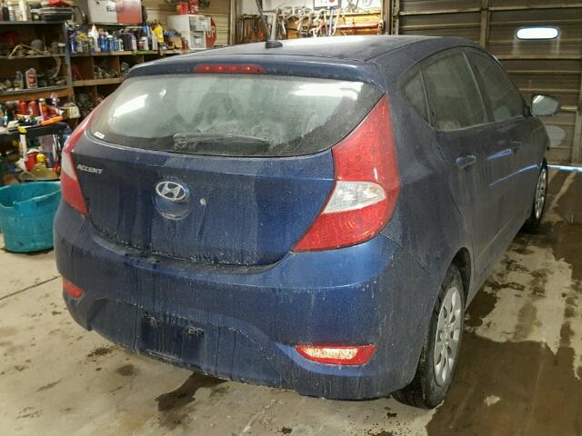 KMHCT5AE1HU312999 - 2017 HYUNDAI ACCENT SE BLUE photo 4