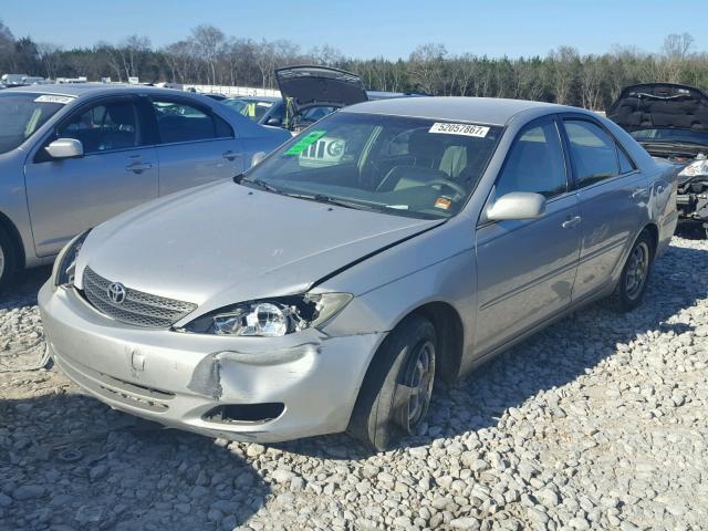 4T1BE32K14U328807 - 2004 TOYOTA CAMRY LE SILVER photo 2