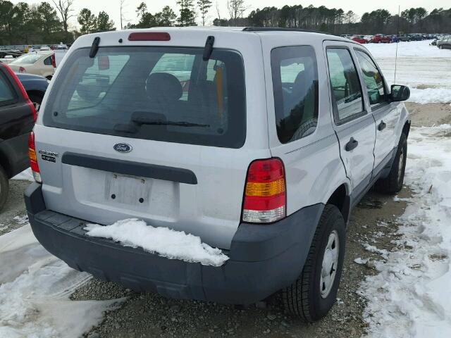 1FMYU02Z45KA39541 - 2005 FORD ESCAPE XLS SILVER photo 4