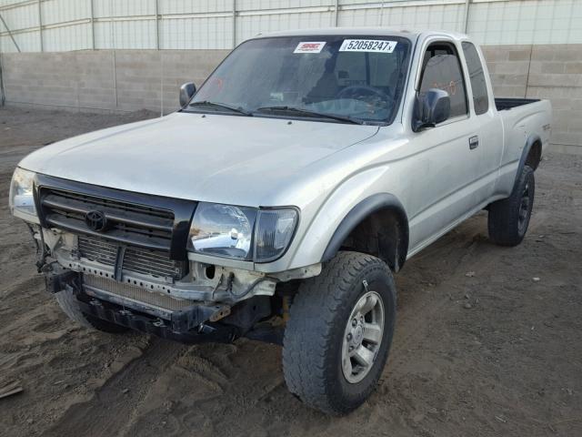 4TAWN72N9YZ639087 - 2000 TOYOTA TACOMA XTR SILVER photo 2