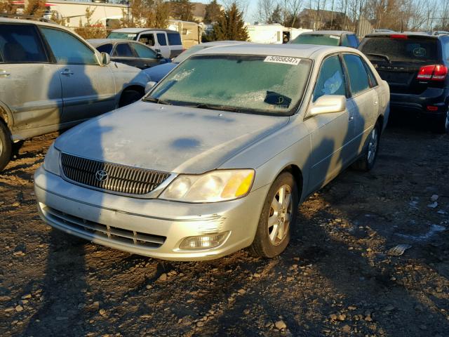 4T1BF28BXYU059906 - 2000 TOYOTA AVALON XL SILVER photo 2