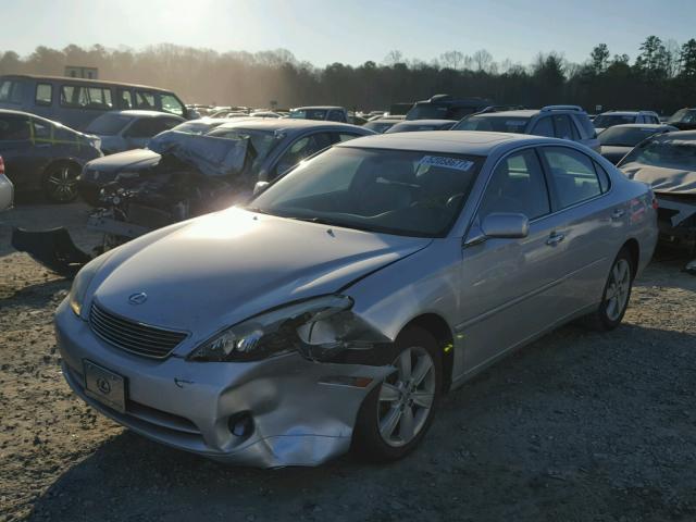 JTHBA30G055073334 - 2005 LEXUS ES 330 SILVER photo 2