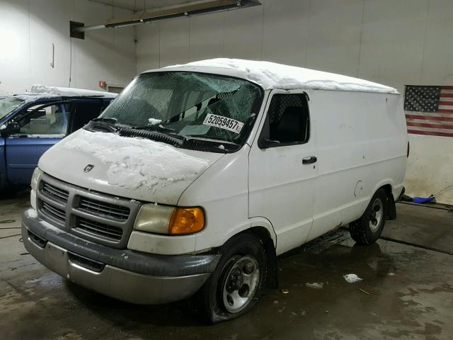 2B7HB11Y42K139296 - 2002 DODGE RAM VAN B1 WHITE photo 2