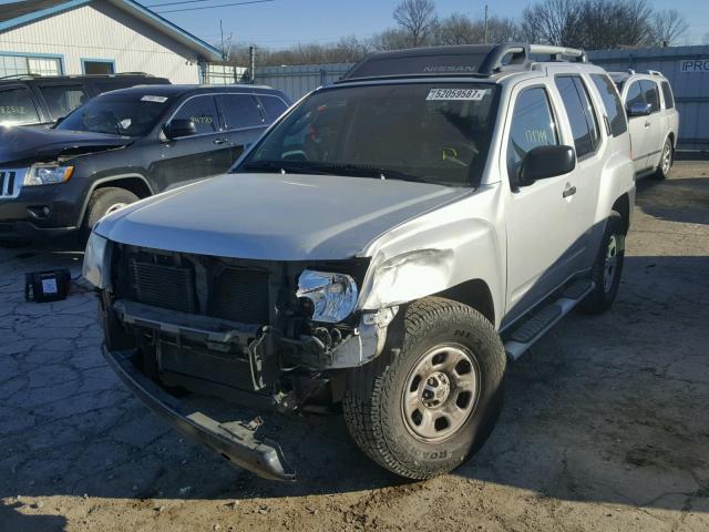 5N1AN0NU7BC524387 - 2011 NISSAN XTERRA OFF SILVER photo 2