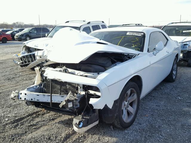 2B3CJ4DG9BH518035 - 2011 DODGE CHALLENGER WHITE photo 2