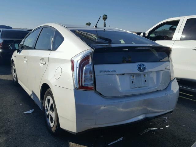 JTDKN3DU4F0450915 - 2015 TOYOTA PRIUS WHITE photo 3