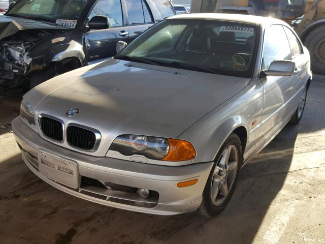 WBABN33422JW52235 - 2002 BMW 325 CI Srebrny zdjęcie 2