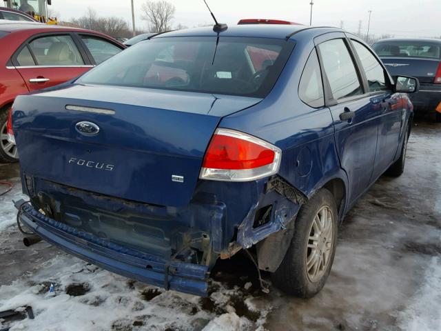 1FAHP35NX8W220524 - 2008 FORD FOCUS SE BLUE photo 4