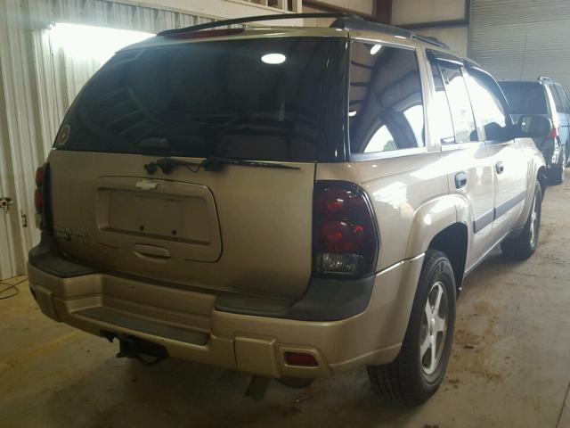 1GNDS13S952135141 - 2005 CHEVROLET TRAILBLAZE TAN photo 4