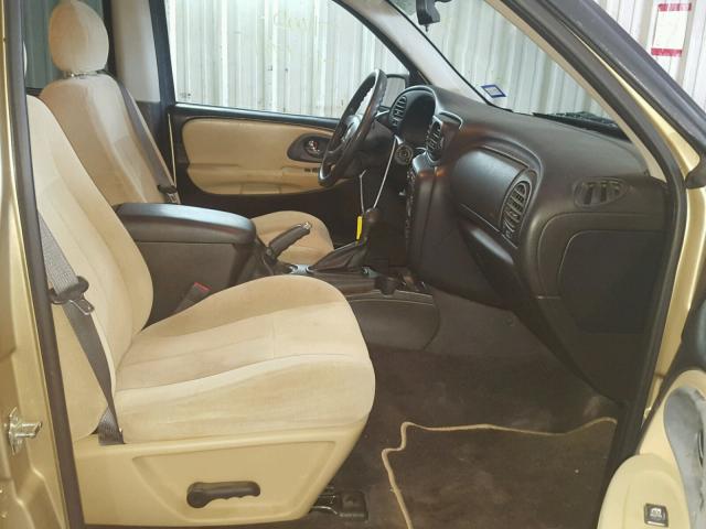 1GNDS13S952135141 - 2005 CHEVROLET TRAILBLAZE TAN photo 5