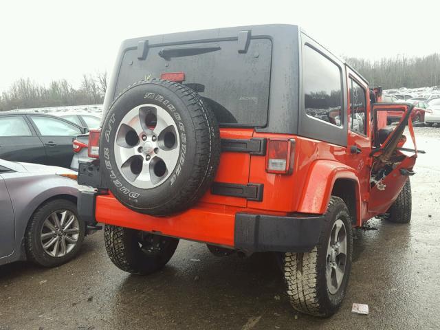 1C4BJWEG6HL573008 - 2017 JEEP WRANGLER U RED photo 4