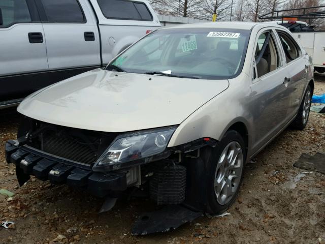 3FAHP0HA1AR240208 - 2010 FORD FUSION SE BEIGE photo 2