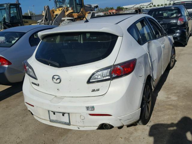 JM1BL1H53A1180625 - 2010 MAZDA 3 S WHITE photo 4