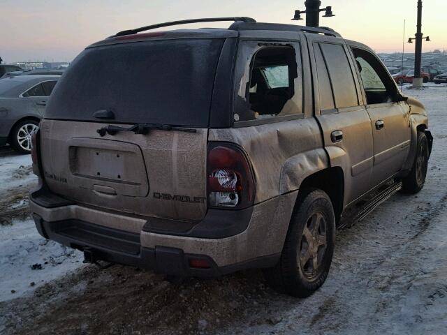 1GNDT13S132311769 - 2003 CHEVROLET TRAILBLAZE GOLD photo 4