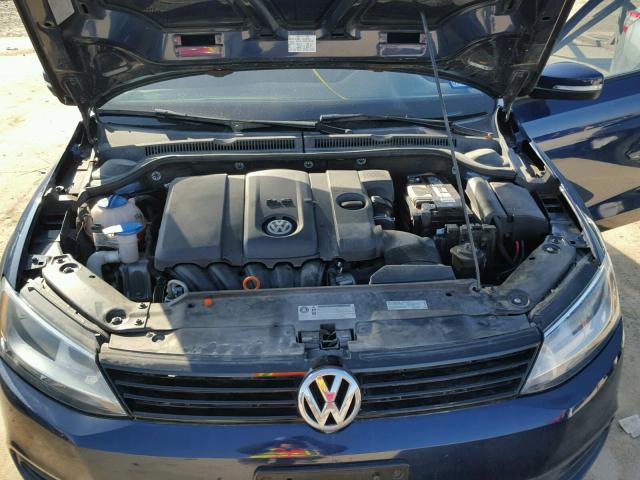 3VWDX7AJ0CM472596 - 2012 VOLKSWAGEN JETTA SE BLUE photo 7