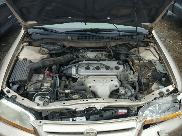 1HGCG56422A125208 - 2002 HONDA ACCORD LX TAN photo 7