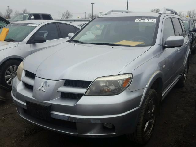 JA4LZ41F26U049709 - 2006 MITSUBISHI OUTLANDER SILVER photo 2