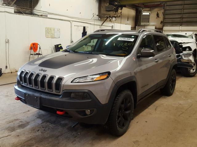 1C4PJMBS6GW124069 - 2016 JEEP CHEROKEE T GRAY photo 2