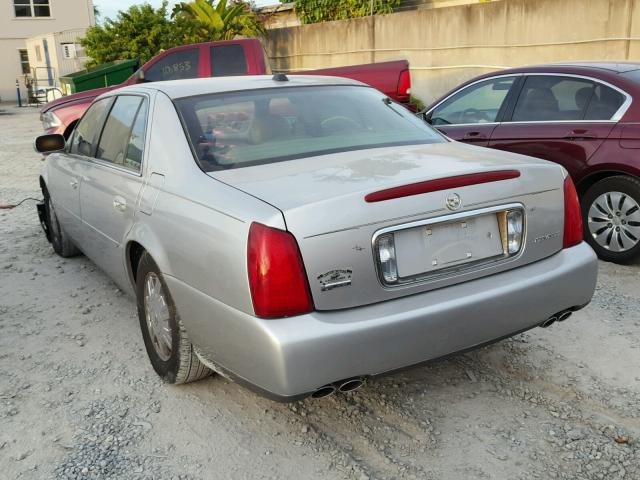 1G6KD54Y84U249772 - 2004 CADILLAC DEVILLE SILVER photo 3