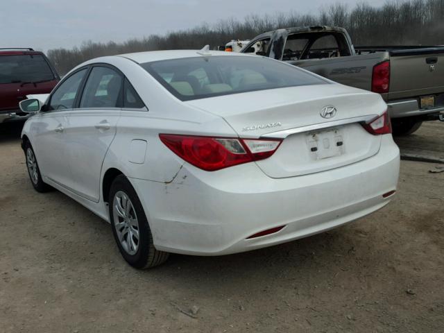 5NPEB4AC4BH110099 - 2011 HYUNDAI SONATA GLS WHITE photo 3