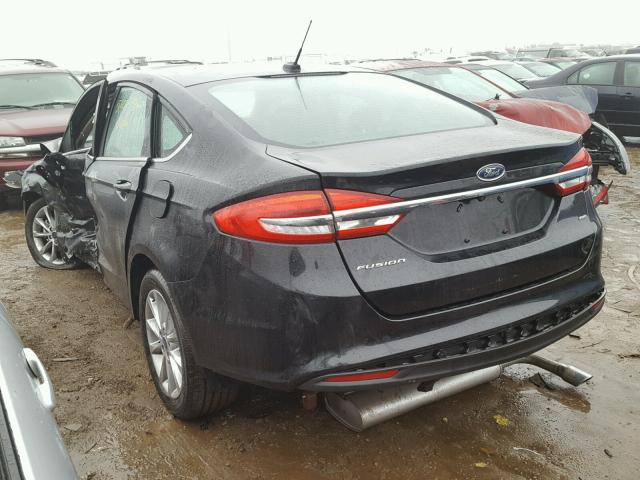 3FA6P0H77HR372332 - 2017 FORD FUSION SE BLACK photo 3