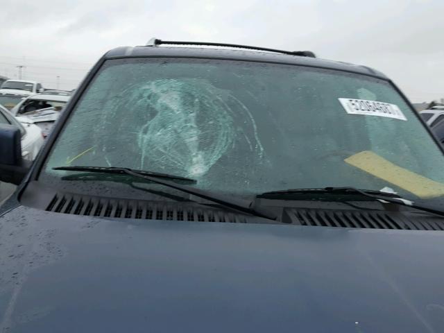 5LMFU28R54LJ11007 - 2004 LINCOLN NAVIGATOR BLUE photo 9