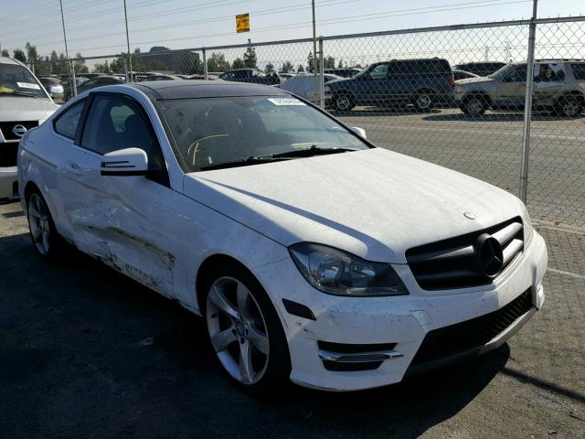 WDDGJ4HB9DG058698 - 2013 MERCEDES-BENZ C250 WHITE photo 1