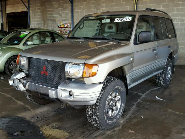 JA4MR51R3XJ006178 - 1999 MITSUBISHI MONTERO BEIGE photo 2