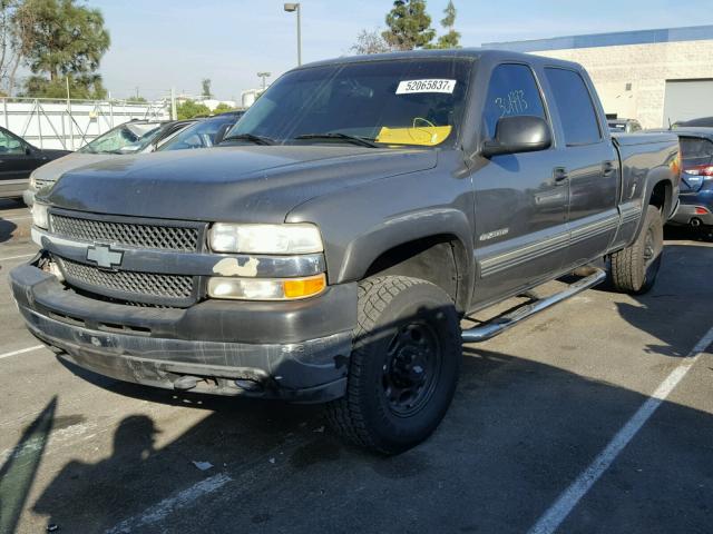 1GCHC23U21F124001 - 2001 CHEVROLET SILVERADO CHARCOAL photo 2