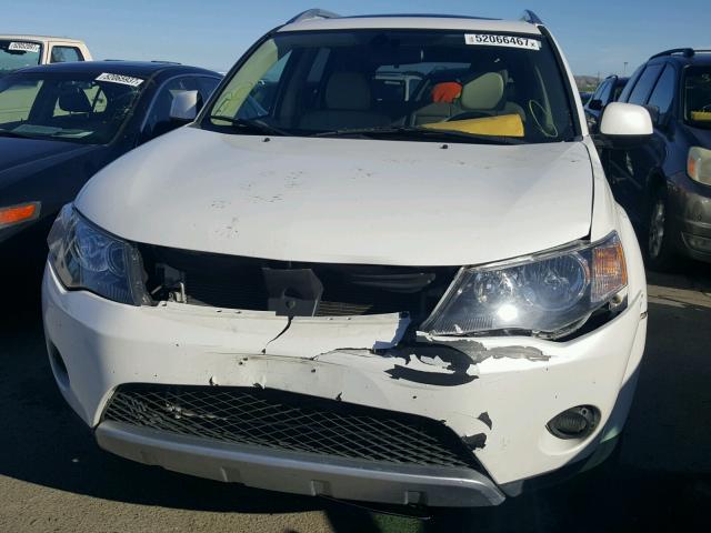 JA4MT41X29Z005750 - 2009 MITSUBISHI OUTLANDER WHITE photo 9