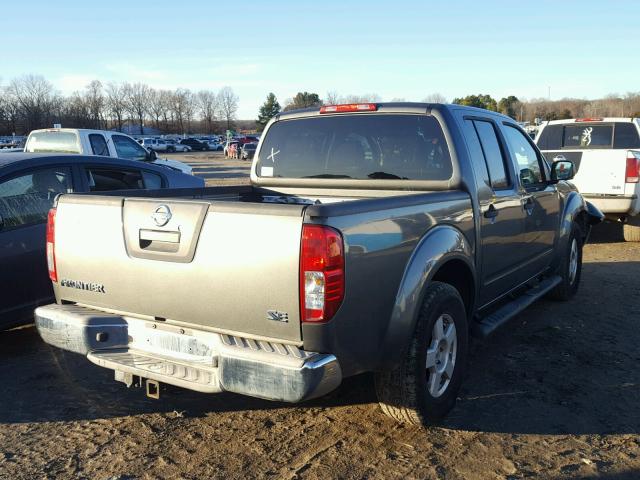 1N6AD07U46C434217 - 2006 NISSAN FRONTIER C GRAY photo 4